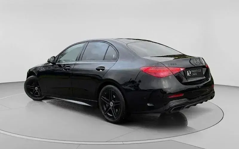 Używany Mercedes C220 AMG line 200 KM (147 kW) 2023 Sedan/Limuzyna