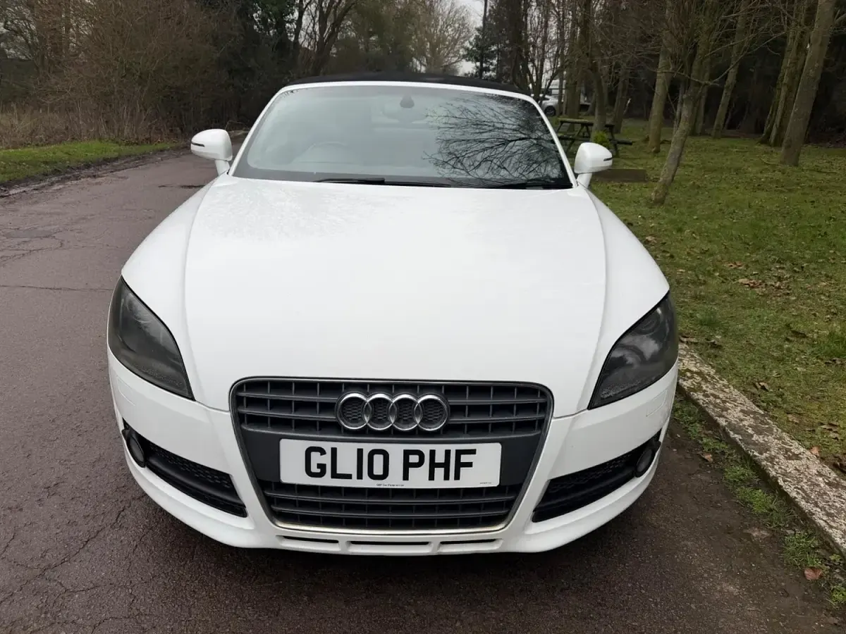 Used Audi TT Roadster 160 HP (117 kW) 2010 White Cabriolet