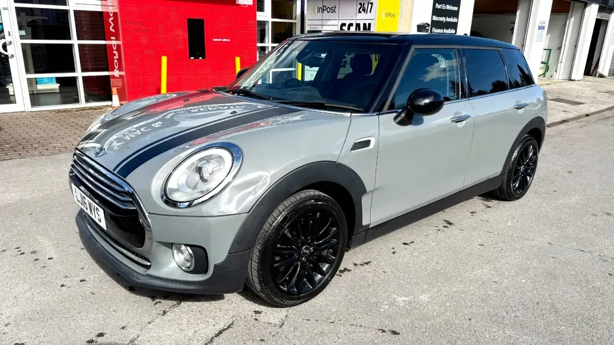 Usado Mini Cooper Clubman 136 CV (100 kW) 2016 Gris Familiar