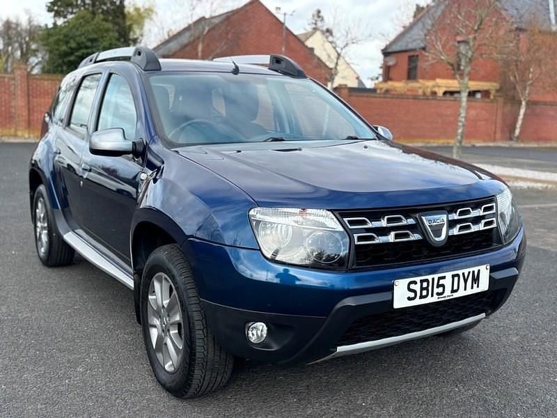 Used Dacia Duster Lauréate 110 HP (80 kW) 2015 Blue SUV