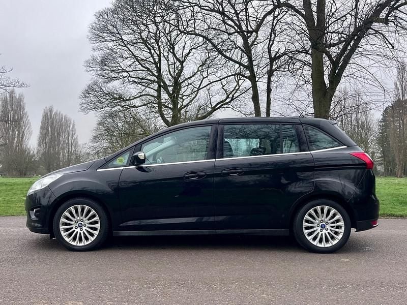 Used Ford Grand C-Max Titanium 115 HP (84 kW) 2013 Black MPV