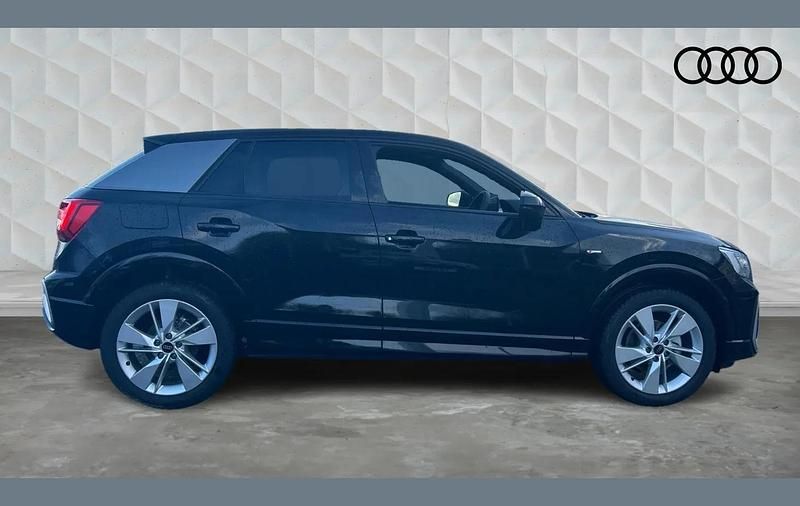 Used Audi Q2 S-Line 113 HP (83 kW) 2025 Black SUV