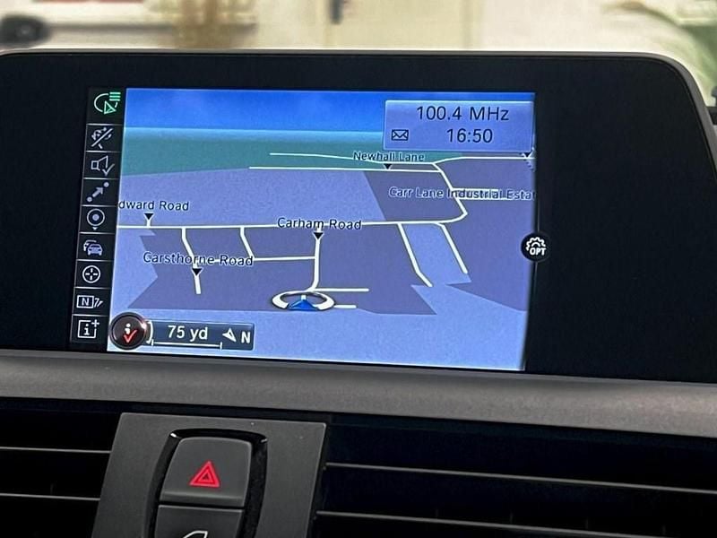 Used BMW 118 Sport Line 143 HP (105 kW) 2014 Silver Hatchback