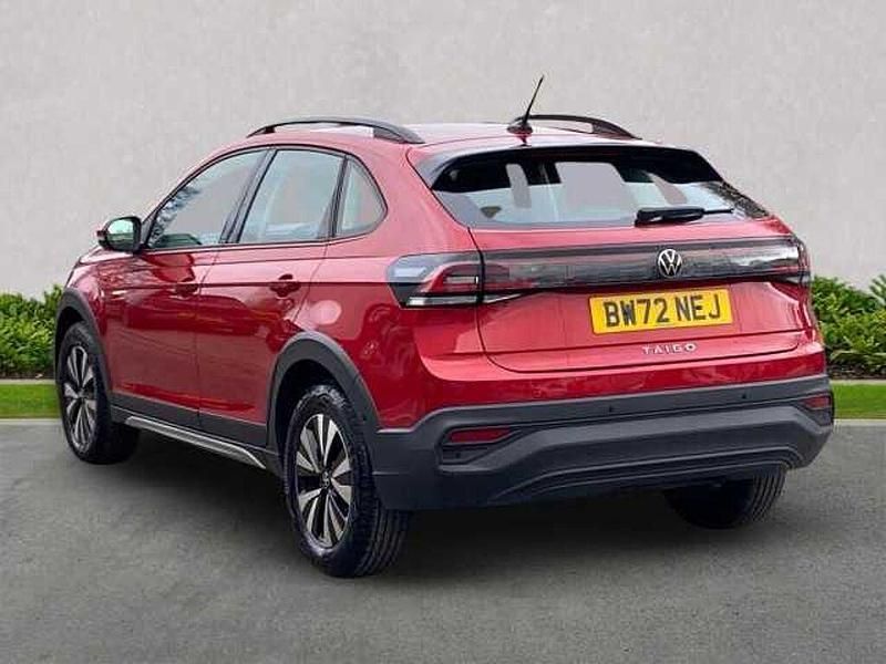 Used VW Taigo Life 110 HP (80 kW) 2023 Red SUV