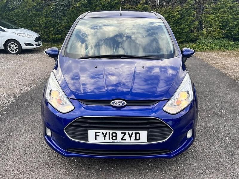 Used Ford B-MAX Zetec 95 HP (69 kW) 2018 Blue MPV