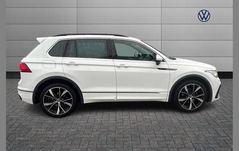 Used VW Tiguan R-line 150 HP (110 kW) 2023 White SUV