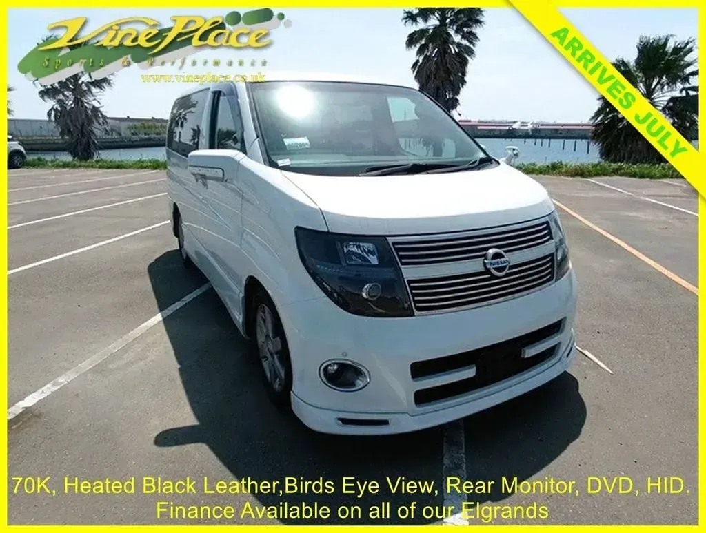 Used Nissan Elgrand 2009 White MPV