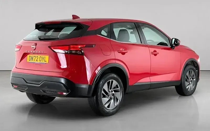Used Nissan Qashqai Acenta Premium 158 HP (116 kW) 2022 Red SUV