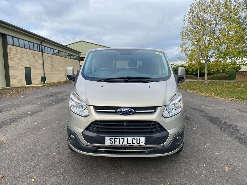 Used Ford Tourneo Titanium 130 HP (95 kW) 2017 Silver MPV