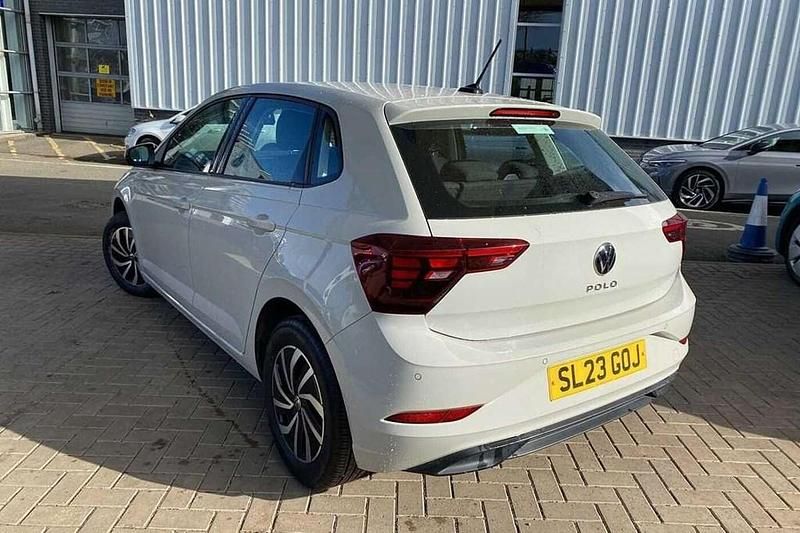 Used VW Polo Life 79 HP (58 kW) 2023 Grey Hatchback