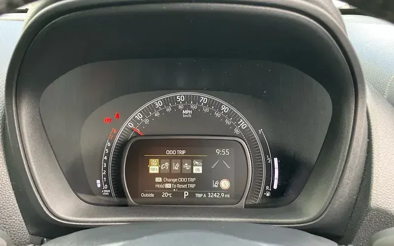 Used Toyota Aygo X 72 HP (52 kW) 2024 Blue SUV