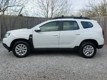 Usado Dacia Duster Comfort 90 HP (66 kW) 2022 Branco SUV