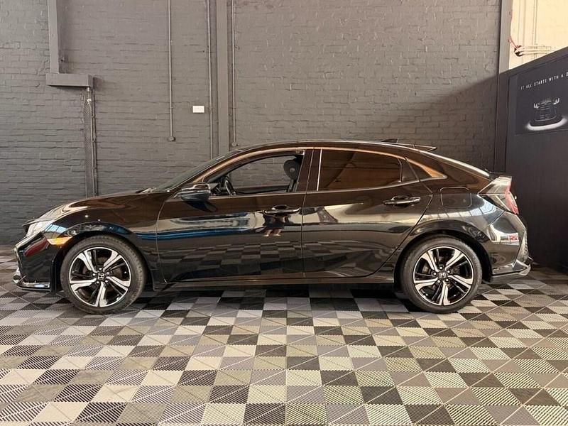 Used Honda Civic SR 129 HP (94 kW) 2017 Black Hatchback