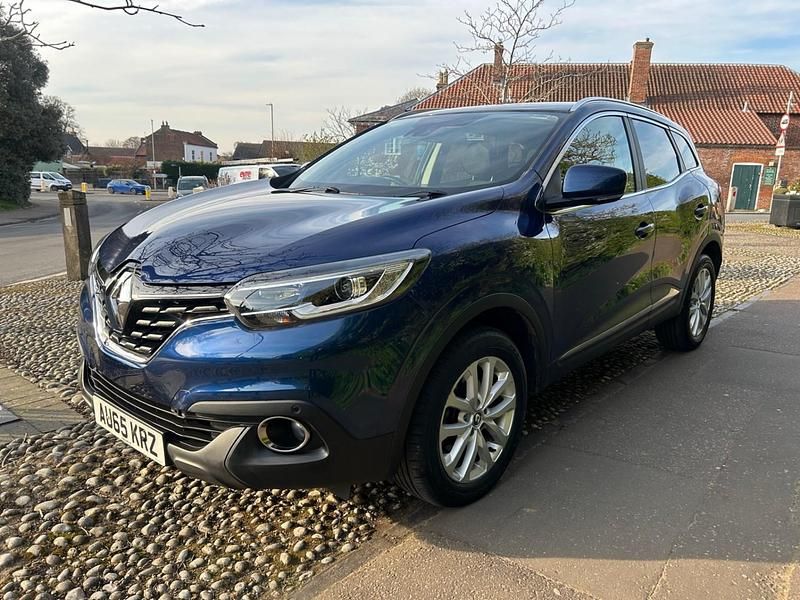 Usado Renault Kadjar Dynamique 130 HP (95 kW) 2015 Azul SUV