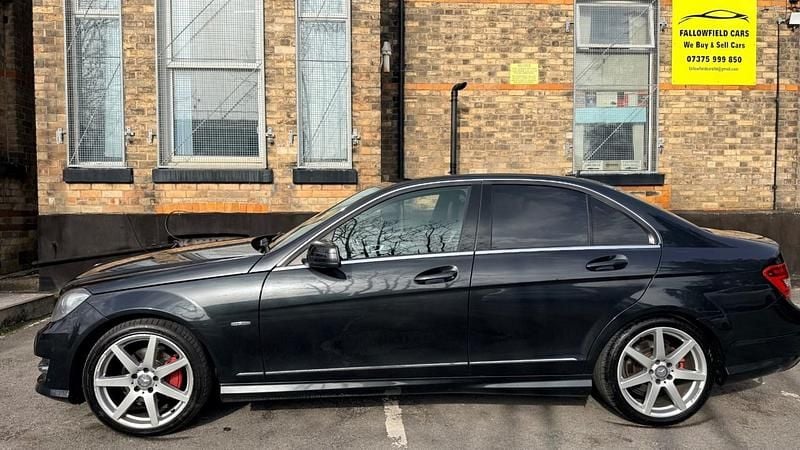 Begagnad Mercedes C220 2011 Svart Sedan