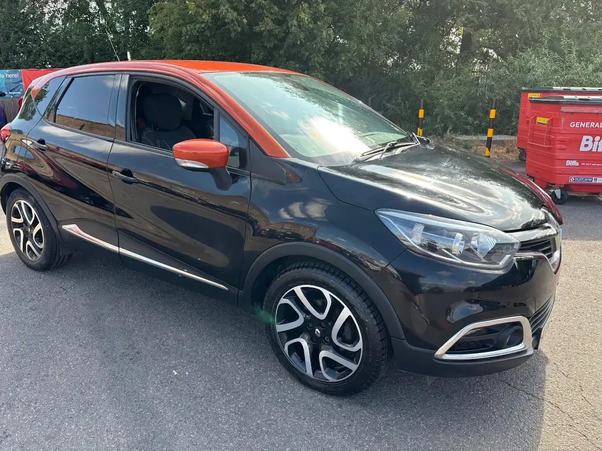 Used Renault Captur Dynamique 90 HP (66 kW) 2013 Black SUV