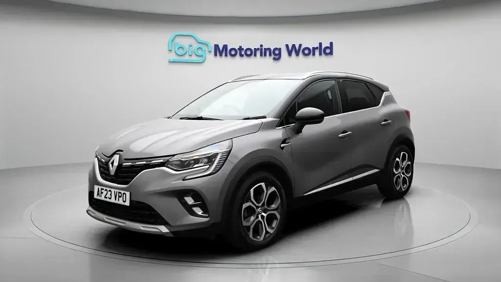 Usado Renault Captur Techno 145 HP (106 kW) 2023 Cinzento SUV