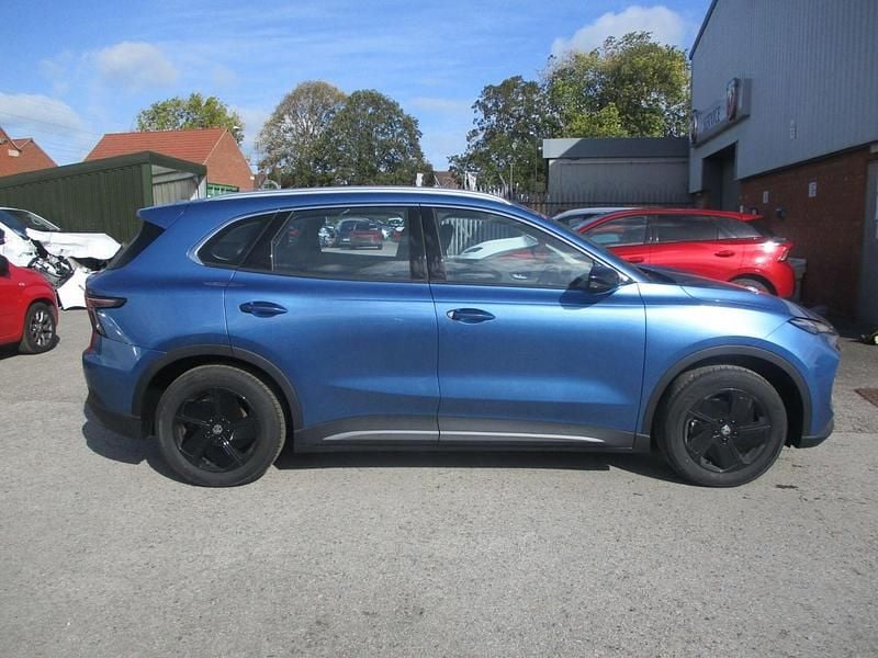 New MG MG5 EV SE 169 kW (231 HP) 2025 Blue Estate