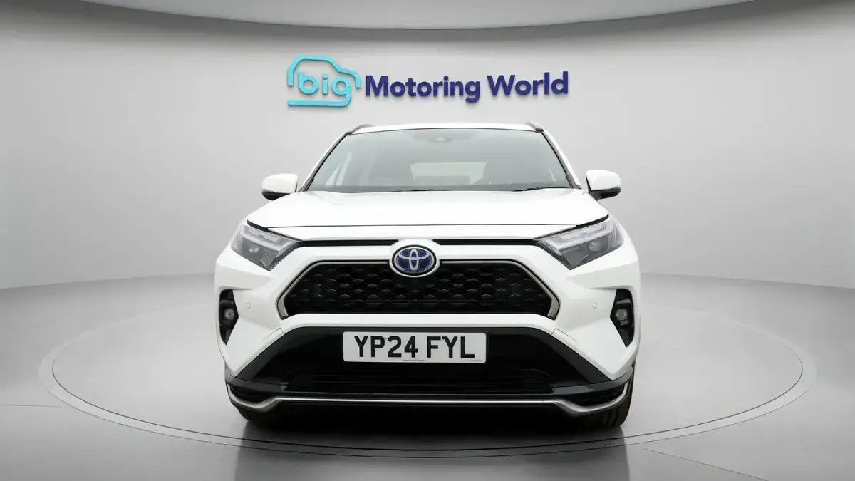 Used Toyota RAV4 Design 2024 White SUV