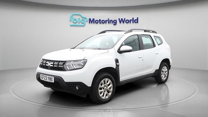 Used Dacia Duster Expression 90 HP (66 kW) 2023 White SUV