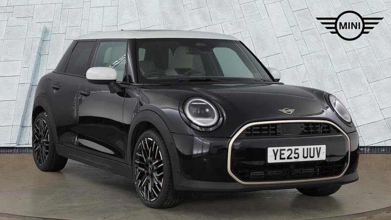 Used Mini Cooper Hatch 113 kW (154 HP) 2025 Black Hatchback