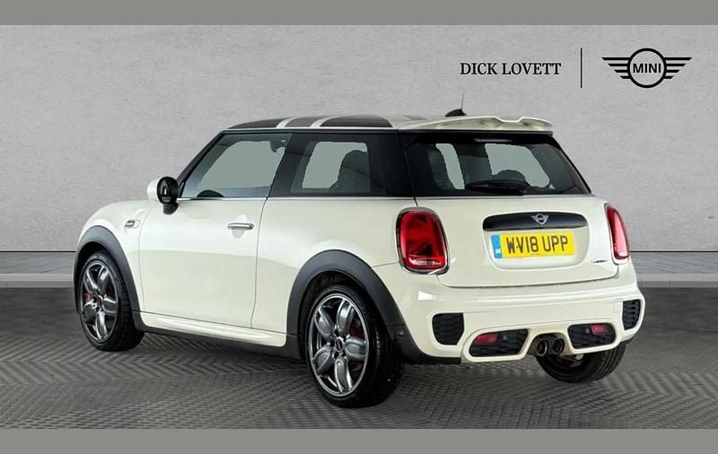 Used Mini John Cooper Works Hatch 228 HP (167 kW) 2018 White Hatchback