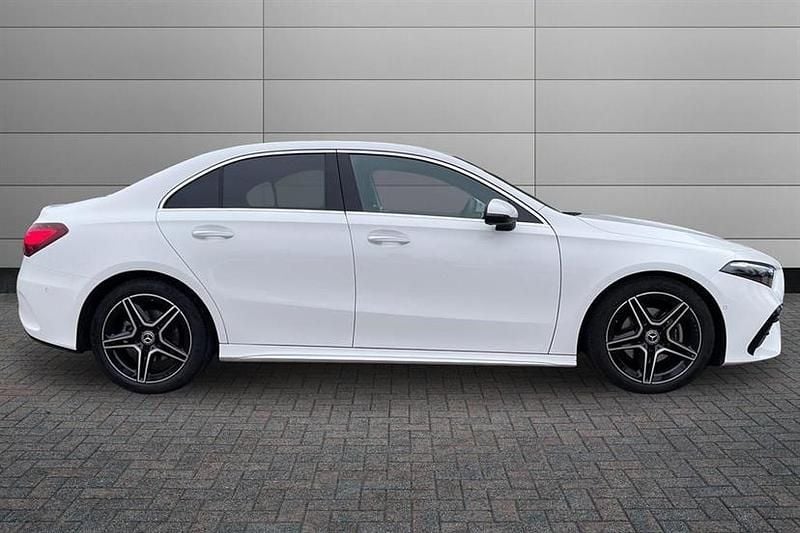 Used Mercedes A200 Executive 163 HP (119 kW) 2025 White Sedan