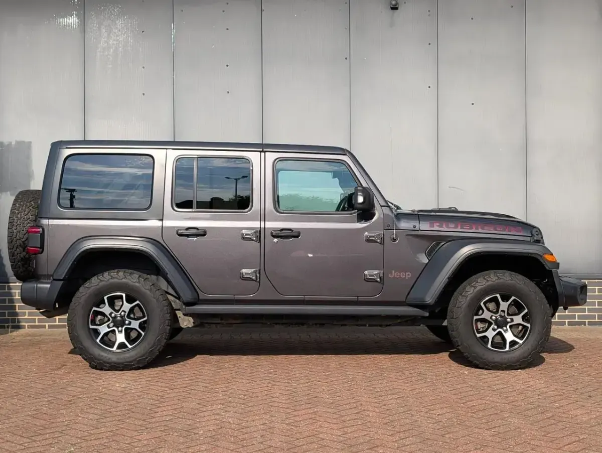 Used Jeep Wrangler Rubicon 268 HP (197 kW) 2020 Grey SUV