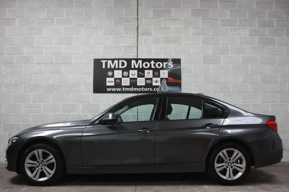 Used BMW 320 Sport Line 184 HP (135 kW) 2016 Grey Sedan