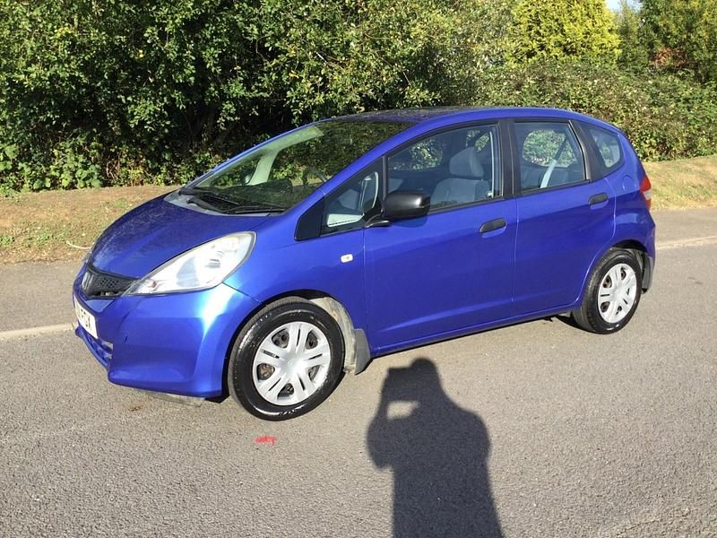 Begagnad Honda Jazz S 90 HK (66 kW) 2011 Blå Halvkombi