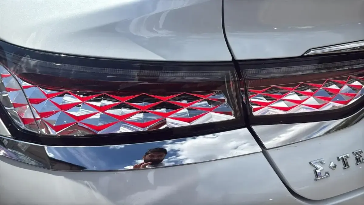 New DS Automobiles DS9 Rivoli Plus 249 HP (183 kW) 2025 White Sedan