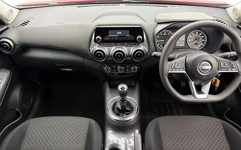 Used Nissan Juke Visia 114 HP (83 kW) 2023 Red SUV