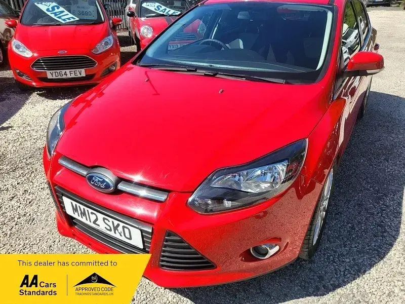 Usado Ford Focus Zetec 2012 Vermelho Citadino