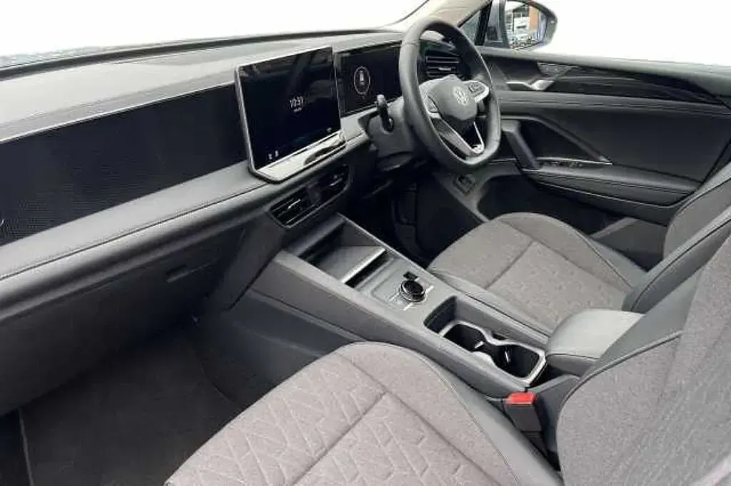 Used VW Tiguan Match 150 HP (110 kW) 2025 Oyster silver SUV