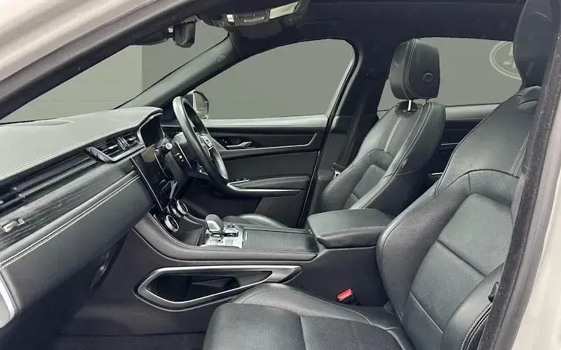Used Jaguar F-Pace R-Dynamic 404 HP (297 kW) 2022 White SUV