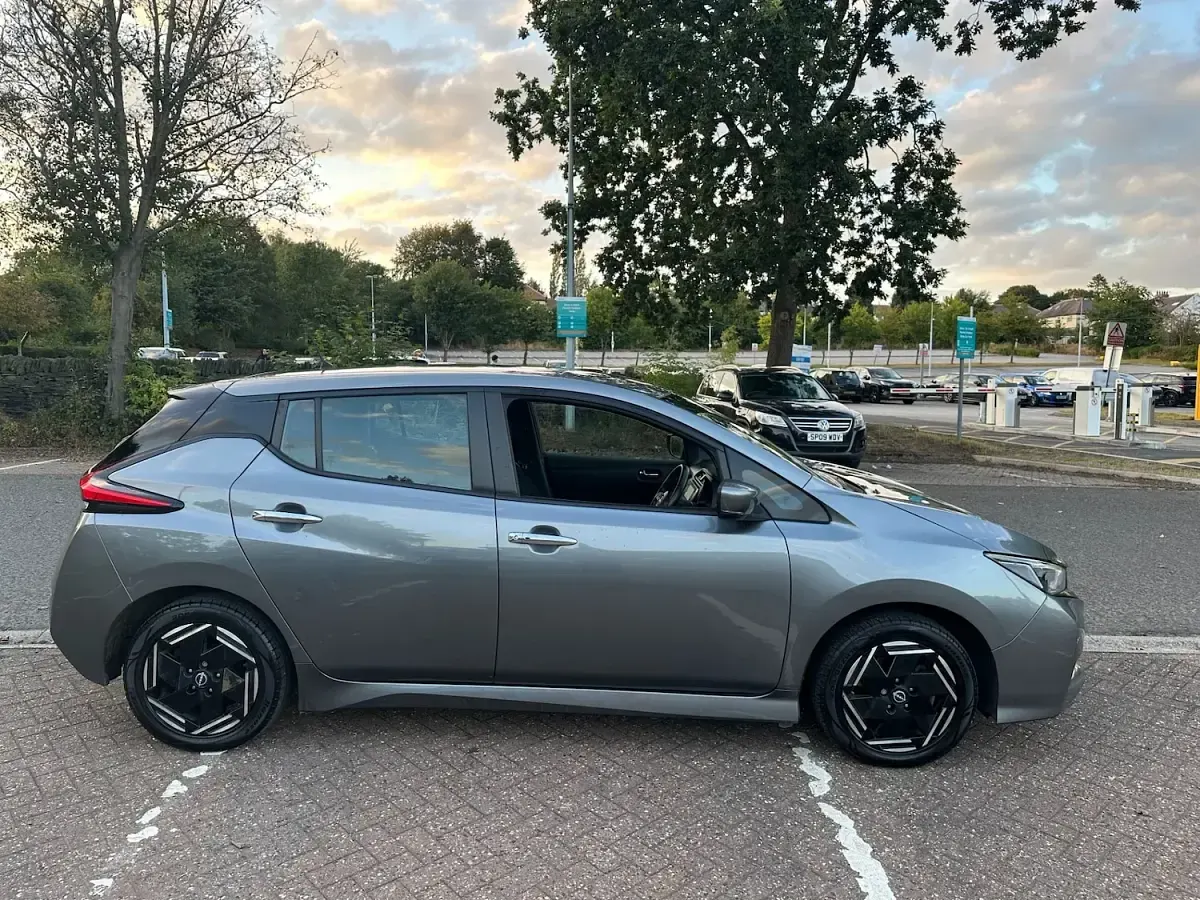 Used Nissan Leaf Acenta 110 kW (150 HP) 2022 Grey Hatchback