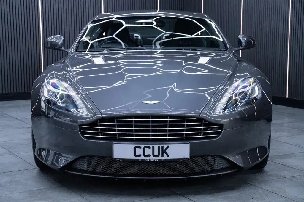 Used Aston Martin DB9 510 HP (375 kW) 2014 Silver Coupe
