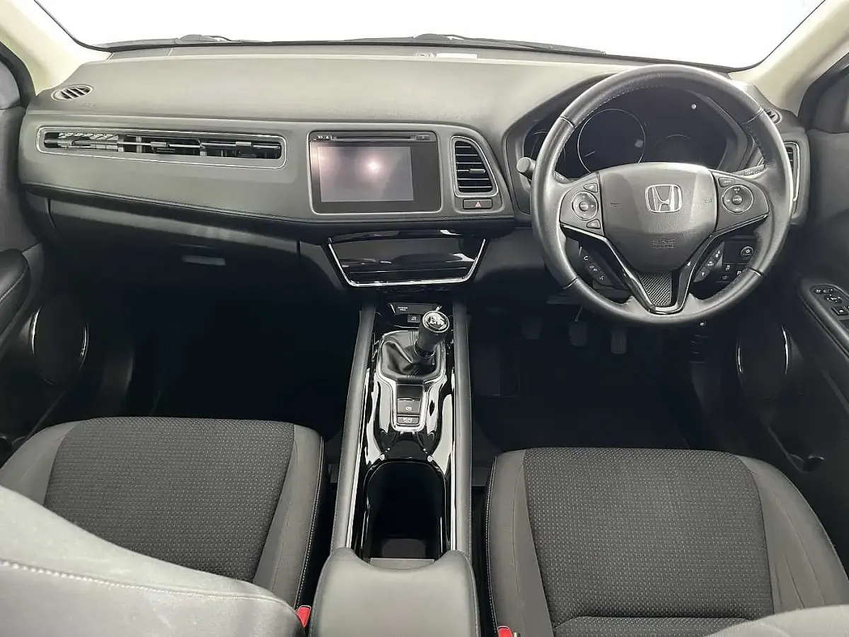 Used Honda HR-V SE 130 HP (95 kW) 2020 Grey SUV