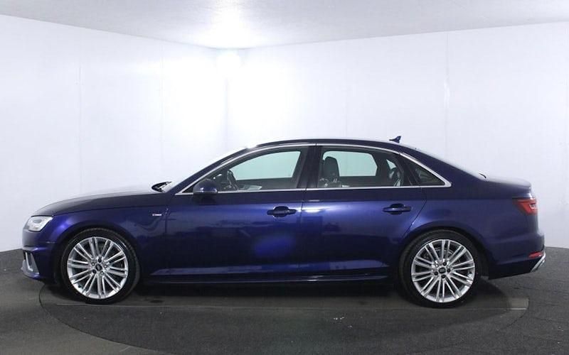 Used Audi A4 S-Line 150 HP (110 kW) 2019 Blue Sedan