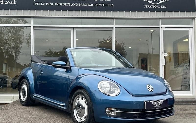 Usado VW Beetle Cabriolet Design 105 HP (77 kW) 2016 Cabrios