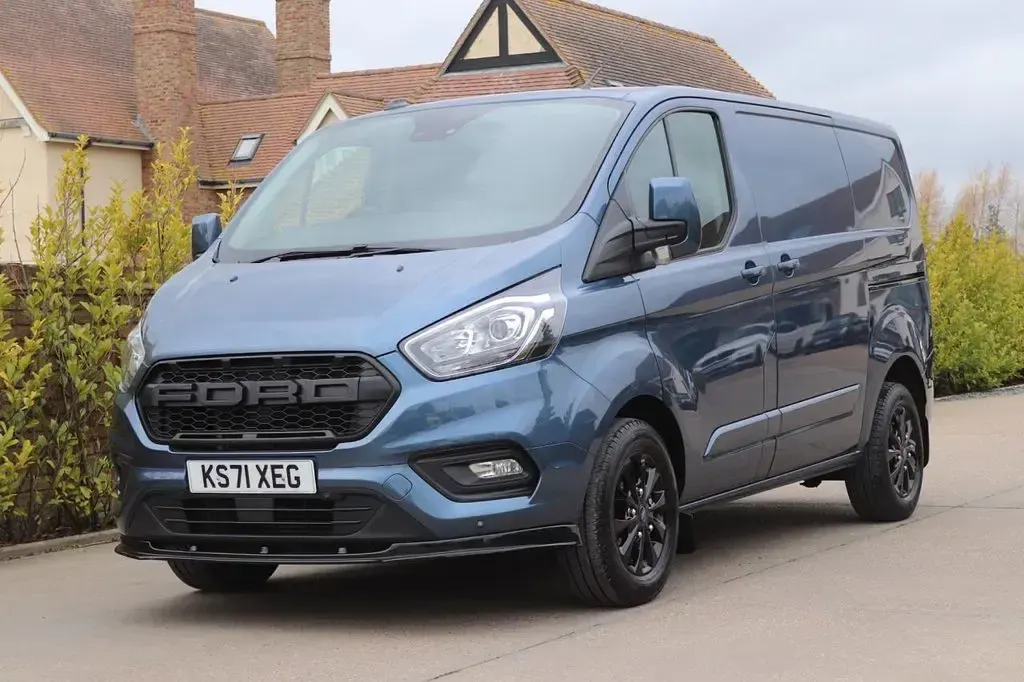 Used Ford Transit Custom Limited 130 HP (95 kW) 2022 Blue Van