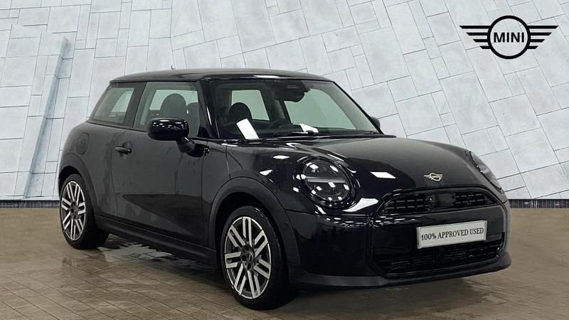 Used Mini Cooper Hatch 113 kW (154 HP) 2025 Black Hatchback