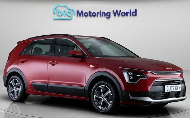 Red Used 2022 Kia Niro SUV | £16,400 (Fair price) - Image 1/4