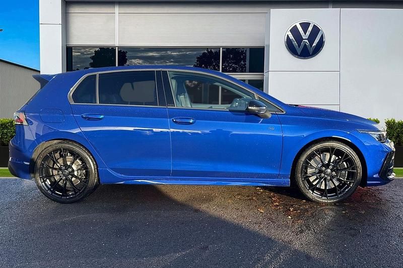 Used VW Golf VIII R 333 HP (244 kW) 2025 Blue Hatchback