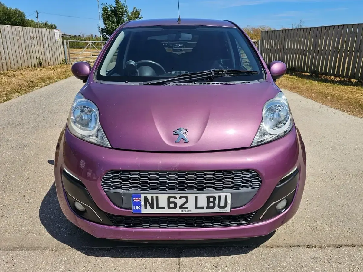 Used Peugeot 107 Allure 68 HP (50 kW) 2012 Mauve/purple Hatchback