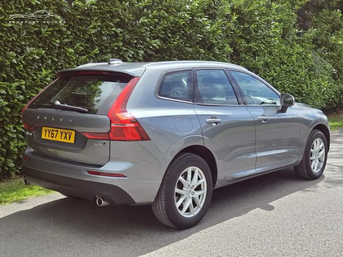 Used Volvo XC60 Momentum 190 HP (139 kW) 2018 Grey SUV