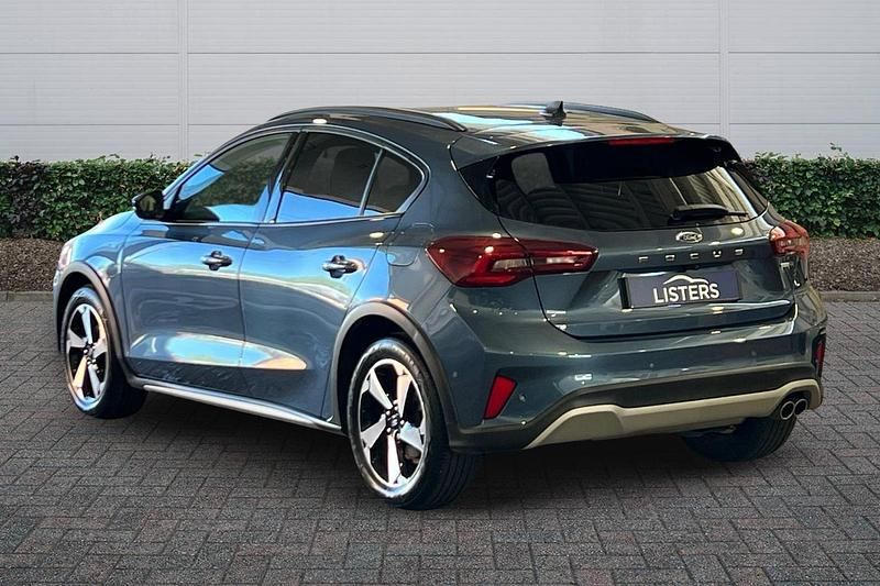Używany Ford Focus Active 2022 Niebieski Hatchback