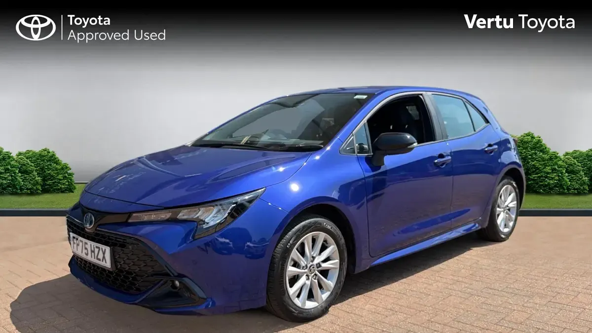 Used Toyota Corolla 178 HP (130 kW) 2025 Juniper blue (metallic paint) Hatchback
