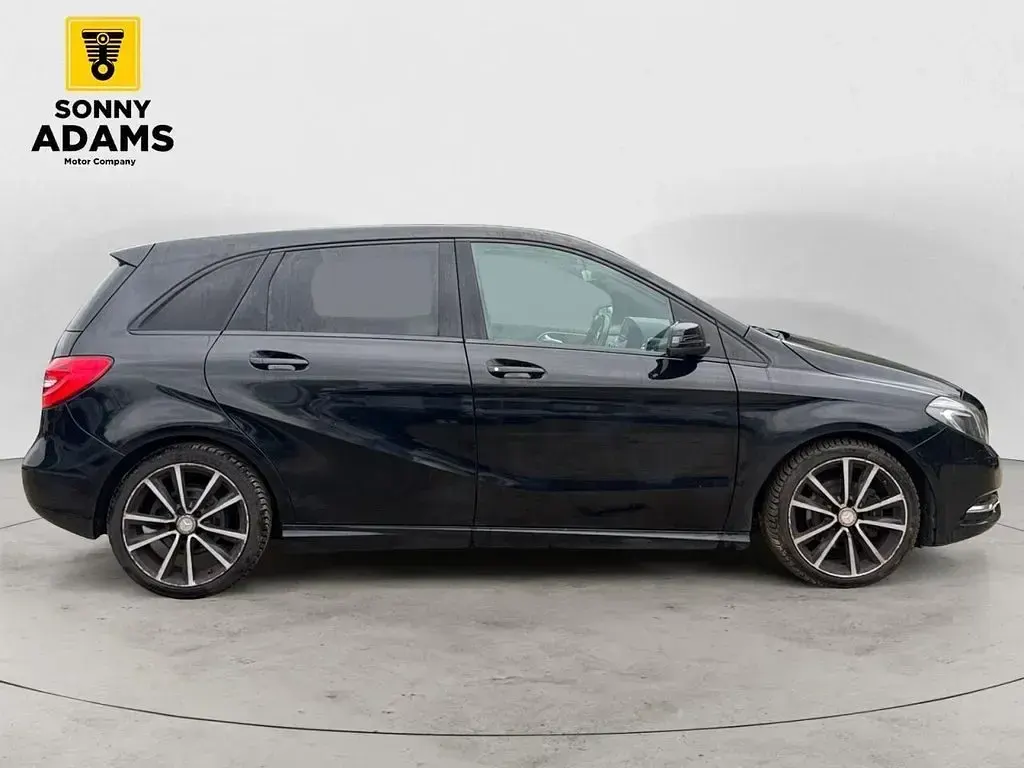 Used Mercedes B180 109 HP (80 kW) 2014 Black Hatchback