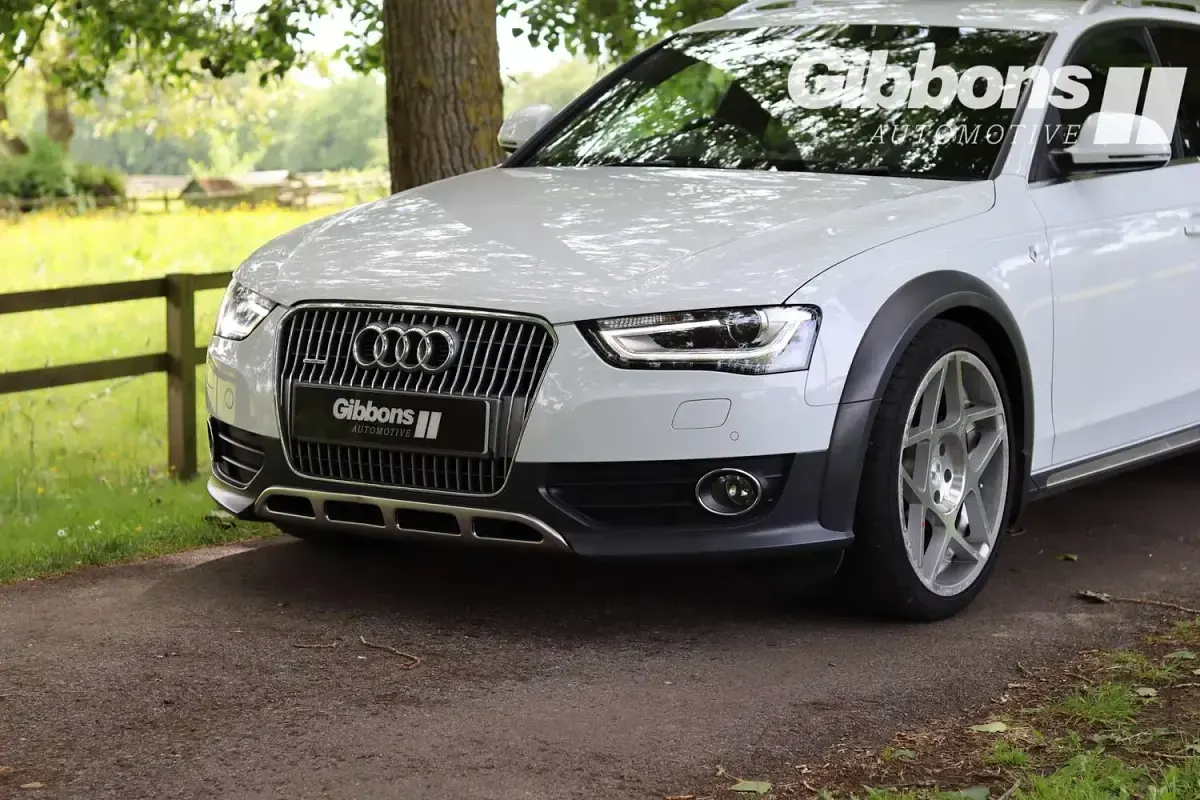 Used Audi A4 Allroad Sport 2015 White Estate
